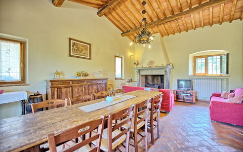 Poggio Conca: Property, Room, Furniture, Building, Ceiling, Interior Design, House, Real Estate, Floor, Table