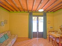 Accommodation:&nbsp;Nespolo 7