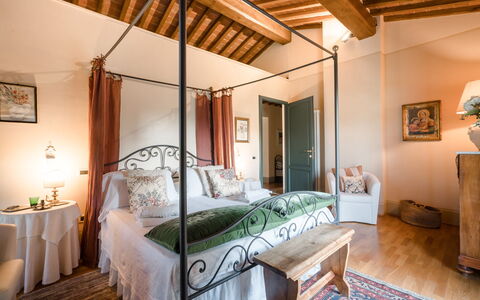 Villa Fontine: Bedroom, Property, Room, Furniture, Bed, Building, Interior Design, Bed Frame, Ceiling, Real Estate