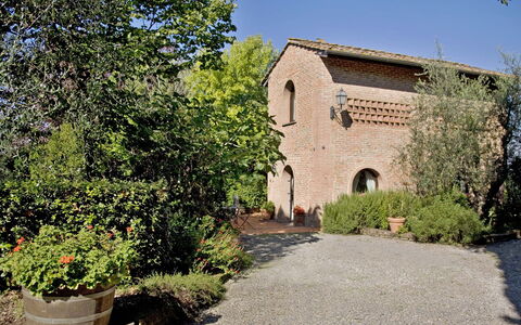 La Capinera: Property, Real Estate, House, Tree, Building, Botany, Architecture, Estate, Home, Rural Area