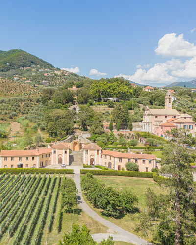 Sestri Levante 200: Building, Property, Cloud, Plant, Sky, Mountain, Tree, House, Vegetation, Land Lot