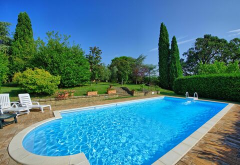 Casale Giulio: Swimming Pool, Property, Real Estate, Leisure, Estate, Water, House, Grass, Vacation, Backyard