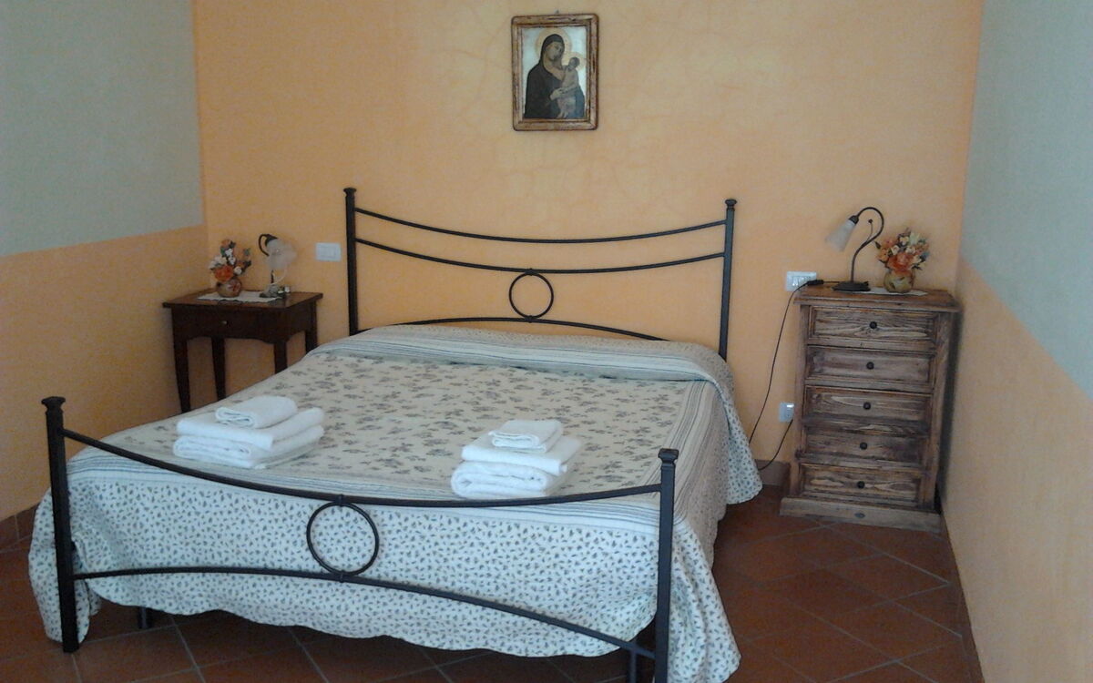 Accommodation:&nbsp;Camera Arancio