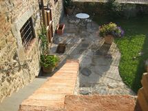 a corner to sit out of the suite