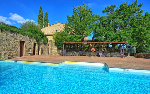 Brunello: Water, Sky, Plant, Cloud, Property, Building, Swimming Pool, Blue, Azure, Nature