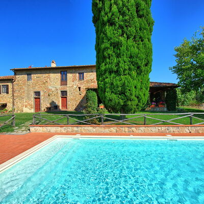 Il Frantoio: Property, Swimming Pool, Building, Real Estate, House, Water, Estate, Vacation, Villa, Leisure