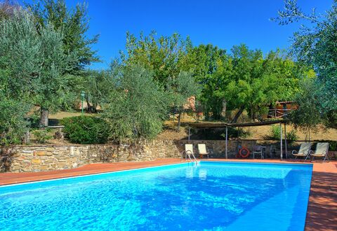 La Selva: Swimming Pool, Property, Natural Landscape, Real Estate, Leisure, Tree, Home, Estate, House, Backyard