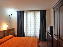 Accommodation:&nbsp;Cantina