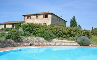 San Donnino: Property, Swimming Pool, House, Building, Real Estate, Home, Villa, Residential Area, Estate, Leisure