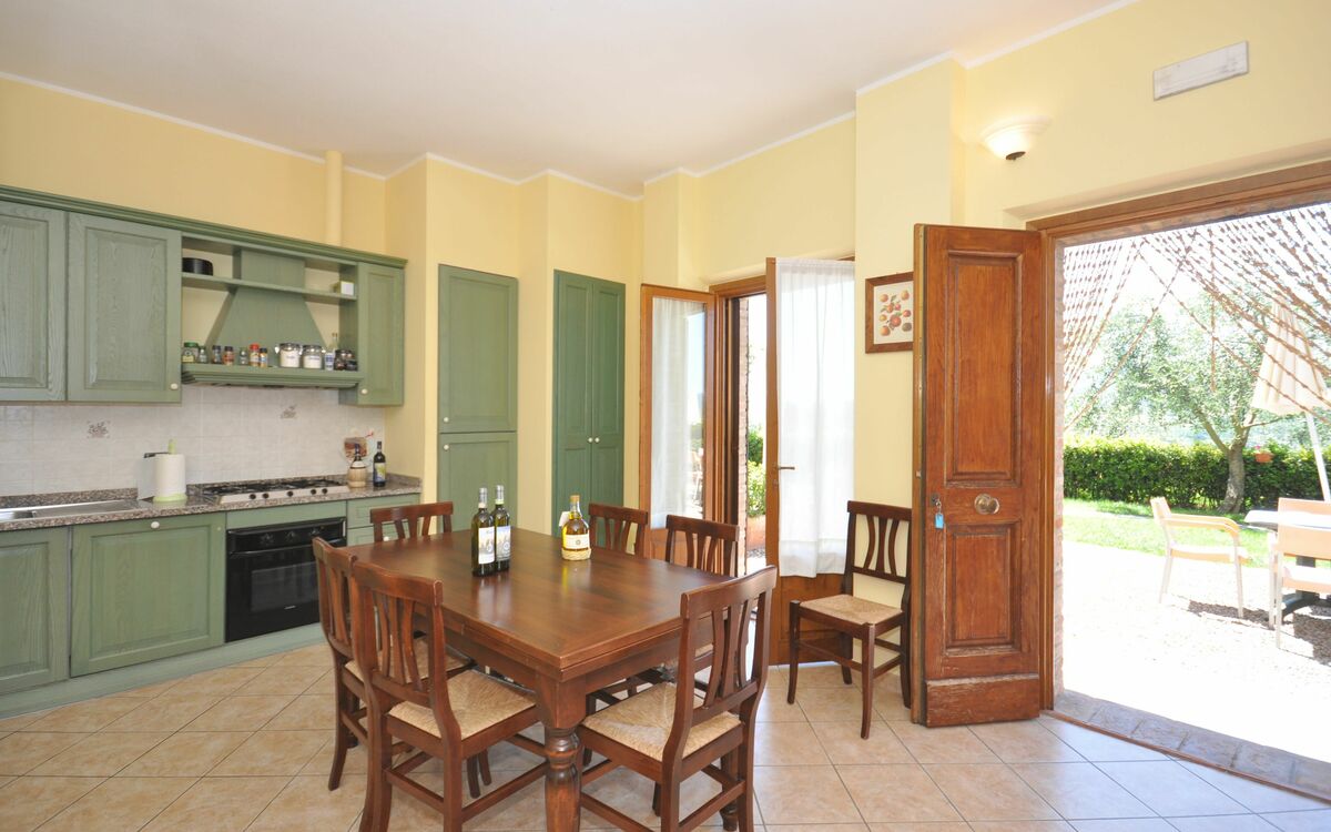 Accommodation:&nbsp;Massi b