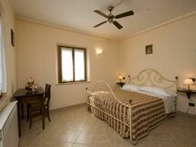 Accommodation:&nbsp;Massi d