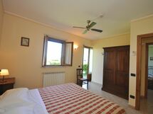 Accommodation:&nbsp;Massi b