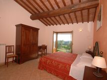 Accommodation:&nbsp;Massi f