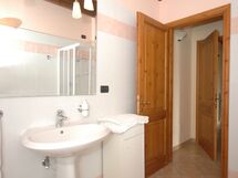 Accommodation:&nbsp;Massi f