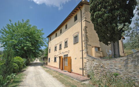 Le Vasche: Property, Building, House, Town, Real Estate, Architecture, Estate, Facade, Neighbourhood, Rural Area