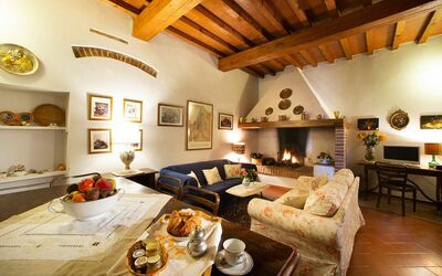 Vasche 3: Property, Room, Interior Design, Building, Furniture, Living Room, House, Ceiling, Real Estate, Villa