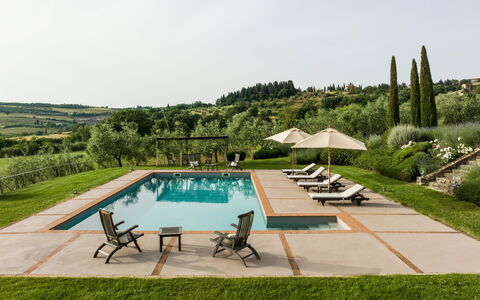 Villa Danilo: Sky, Plant, Water, Swimming Pool, Tree, Building, Outdoor Furniture, Shade, Leisure, Rectangle