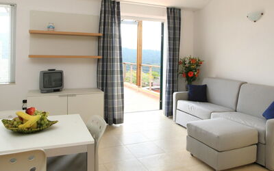 Accommodation:&nbsp;Exquisite Elba 100.2