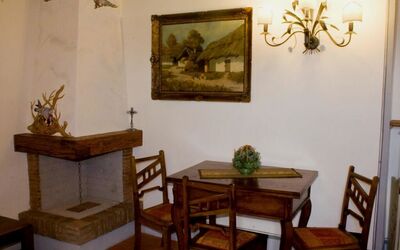 Giglio: Room, Property, Furniture, Table, Interior Design, Dining Room, Building, House, Chair