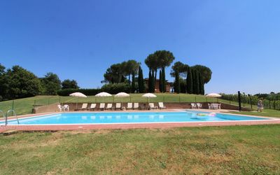 Fattoria Il Musarone: Swimming Pool, Property, Real Estate, Estate, Leisure, Grass, Villa, Building, Land Lot, Architecture