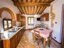 Agriturismo La Crosticcia