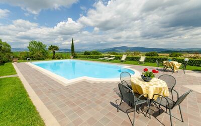 Agriturismo San Francesco: Property, Swimming Pool, Real Estate, Estate, Residential Area, Home, House, Building, Villa, Design