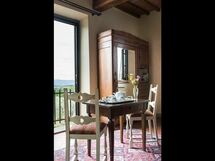 Accommodation:&nbsp;Terrasole