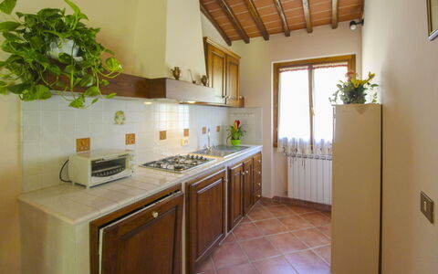 Le Balze: Kitchen, Countertop, Wood, Interior Design, Kitchen Appliance, Flooring, Furniture, Major Appliance, Room, Lighting