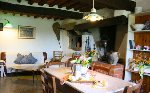 San Eusebio: Room, Property, Building, Interior Design, House, Furniture, Table, Restaurant, Real Estate, Dining Room