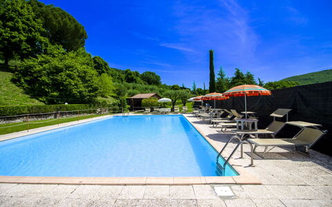 Casale Aiola: Swimming Pool, Eco Hotel, Resort, Thermae