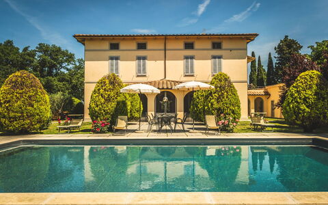 Poggio Falcone: Water, Sky, Plant, Cloud, Property, Tree, Swimming Pool, Residential Area, Window, Grass