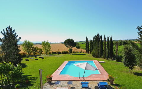 Villa Cantagallo: Sky, Plant, Property, Tree, Land Lot, Natural Landscape, Shade, Grass, Landscape, Rural Area
