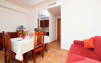 Accommodation:&nbsp;Oak 200.1