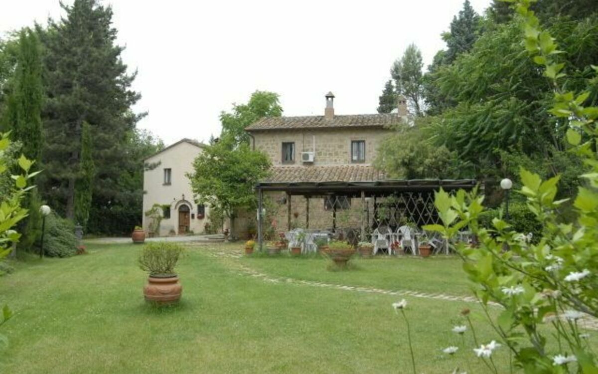 Accommodation:&nbsp;Borgo