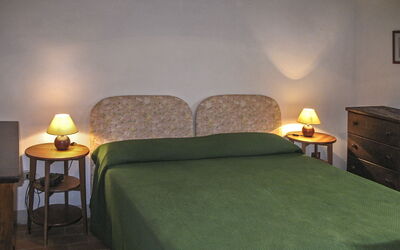 Accommodation:&nbsp;Tinaia