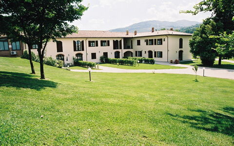 Cavaiolo building