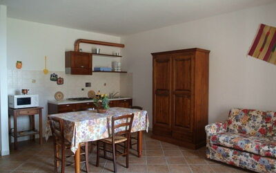 Living room/ kitchen area