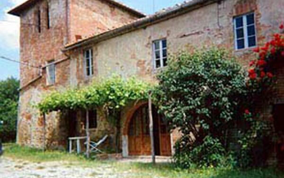 Accommodation:&nbsp;Serravalle For 6