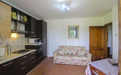 Accommodation:&nbsp;Rugapiana