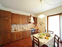 Accommodation:&nbsp;Ginestra