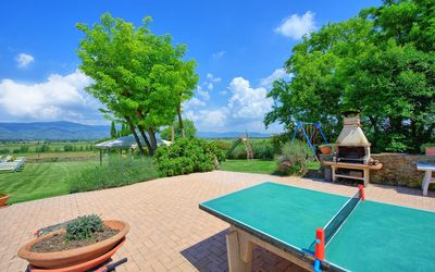 Villa Giare: Property, Natural Landscape, Real Estate, Tree, House, Estate, Room, Sky, Home, Swimming Pool