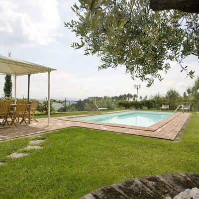 Nel Guasto: Property, Backyard, Grass, House, Swimming Pool, Real Estate, Home, Lawn, Yard, Building