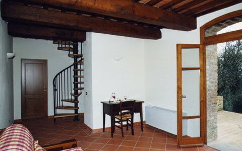 Accommodation:&nbsp;Girasole