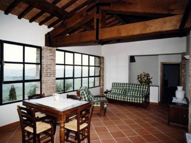 Accommodation:&nbsp;Girasole