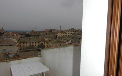 Accommodation:&nbsp;Siena 1