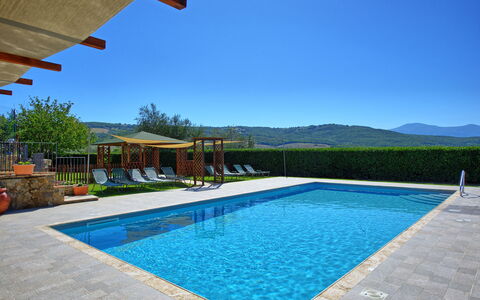 Cerretalta: Swimming Pool, Property, House, Real Estate, Building, Leisure, Home, Resort, Estate, Vacation