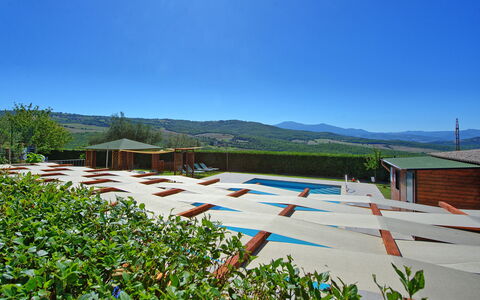 Cerretalta: Sky, Land Lot, Roof, Rural Area, Real Estate, Farm, Architecture, Landscape, Home, House