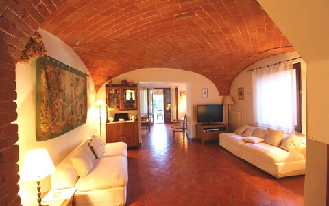 Casa Rosada: Room, Property, Building, Living Room, Furniture, Interior Design, Ceiling, Hardwood, Real Estate, House