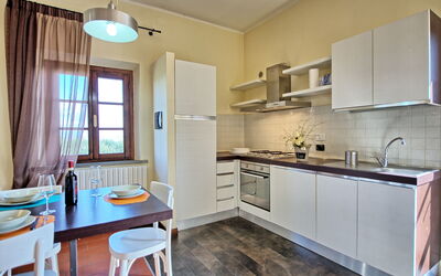 Accommodation:&nbsp;Artisti 6