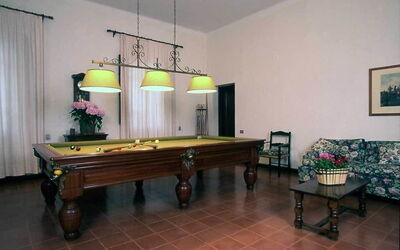 billiard room
